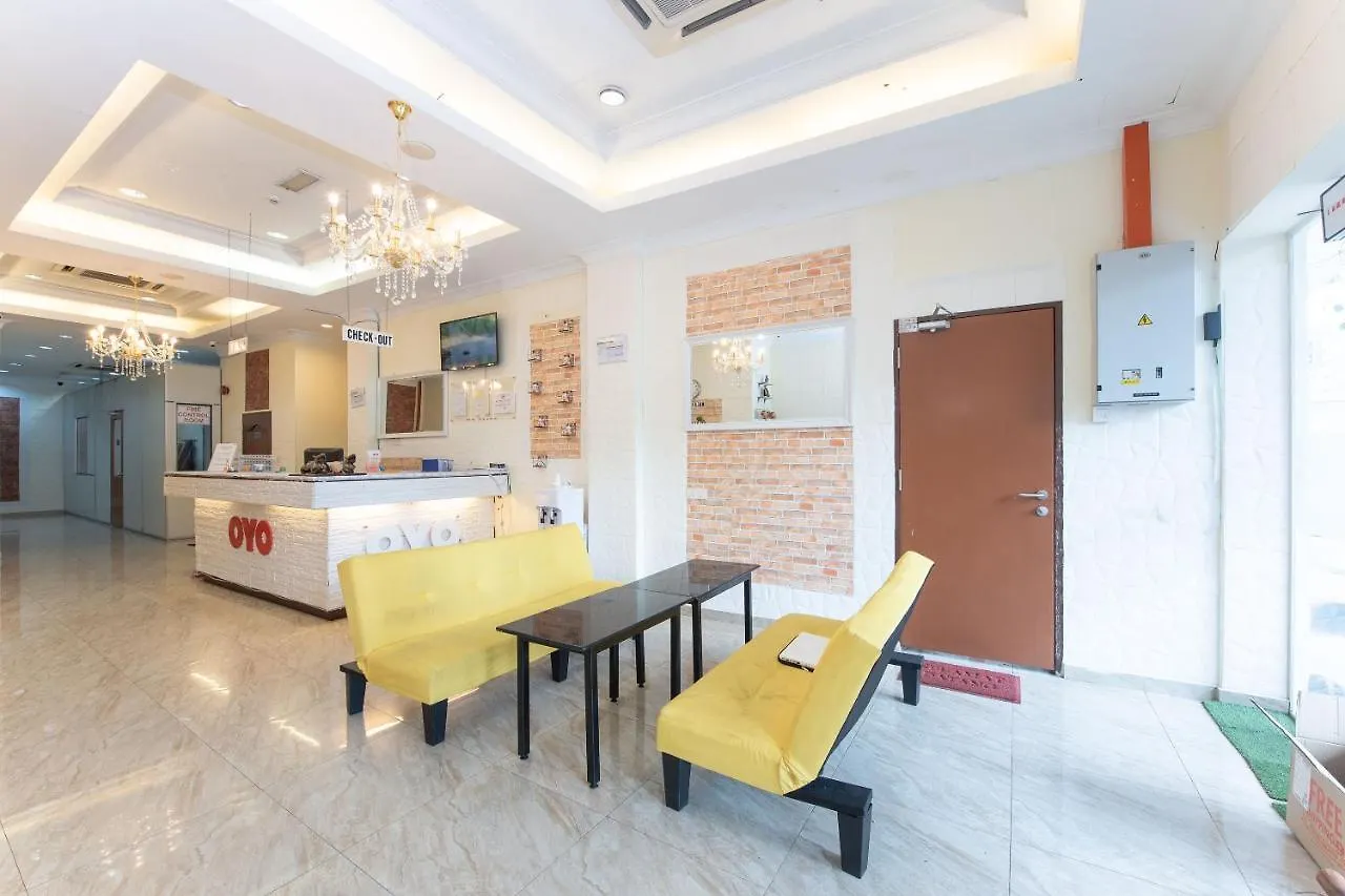 Oyo 90422 T-Signature Hotel كوالالمبور 2*,  ماليزيا