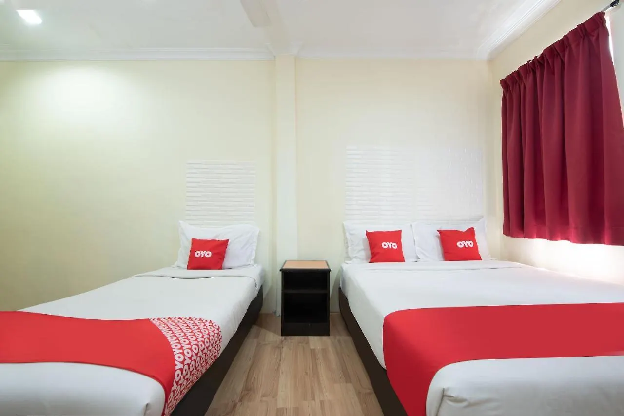 Oyo 90422 T-Signature Hotel كوالالمبور 2*,  ماليزيا